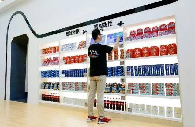 马年新春书画艺术展开展 笔墨丹青展现传